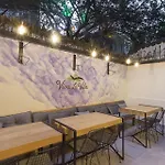מלון Viva La Butik 4*