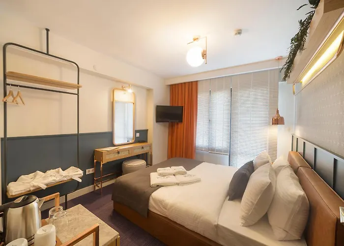 Hotel Viva La Butik 4*