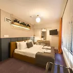 فندق Viva La Butik 4*