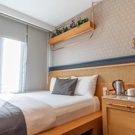 Hotel Viva La Butik 4*