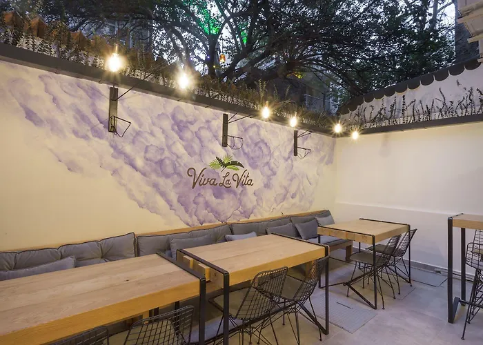 Отель Viva La Butik 4*