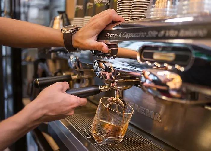 Viva La Butik 4* Измир